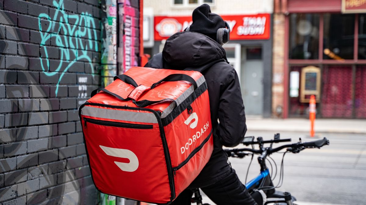 The Bigger Picture: Gig Economy Structure and Accountability - visual representation